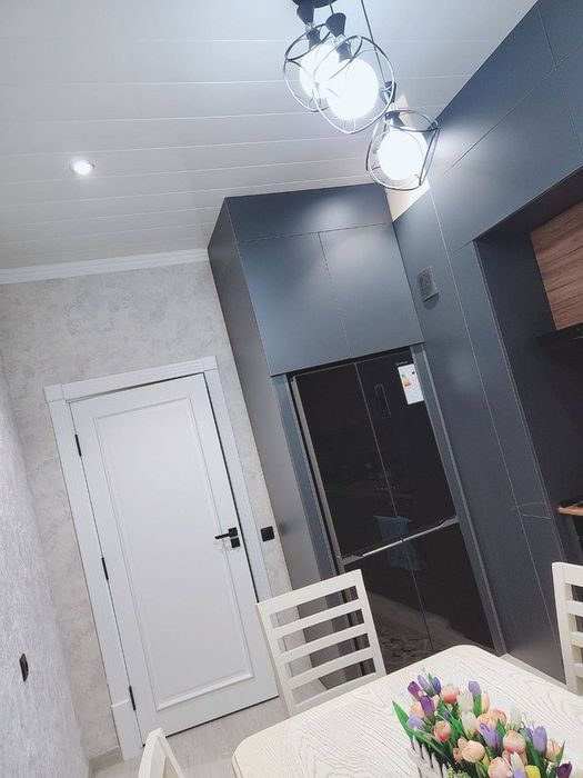 Sag'bon Nurafshon chorrahasida uy sotiladi.