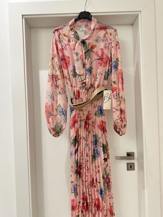 Rochie de dama vara nu are marimi cam S~M