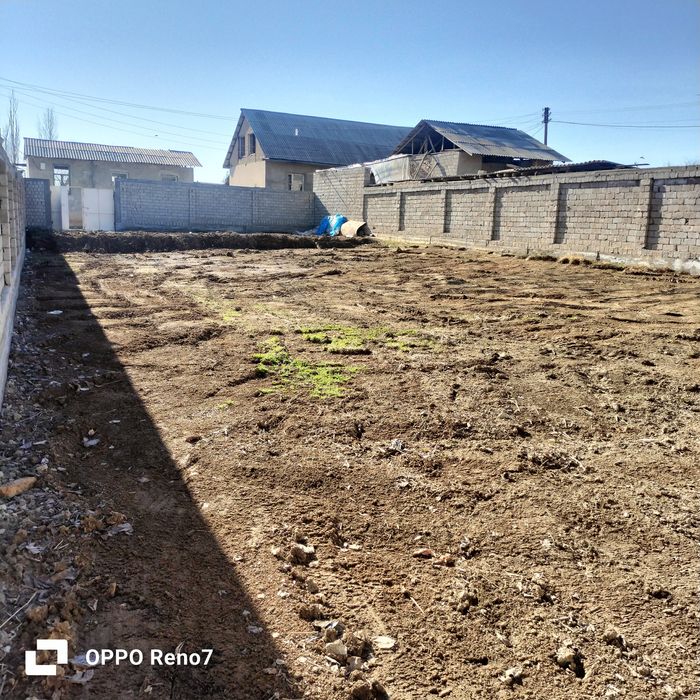 Nazarbek Turkistonda 6 sotix arzon narxda