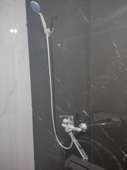 Смеситель для ванны новый