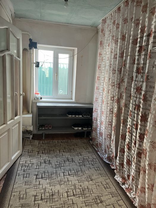 ОРТАЛЫҚТА үй сатылады!!