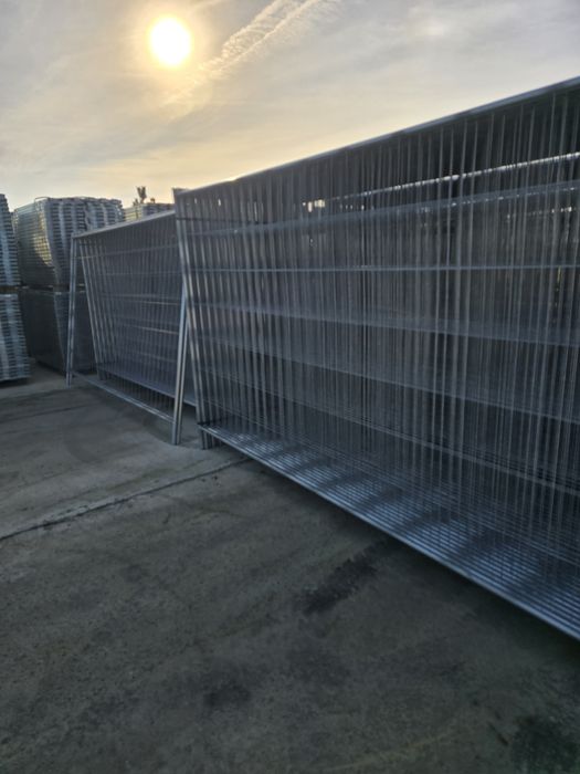 Мобилна ограда за строителни обекти