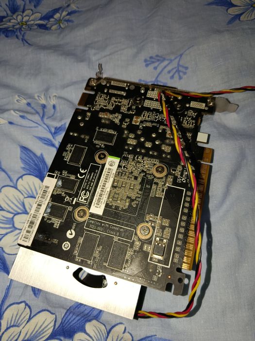 Продам видеокарту Geforce GT545