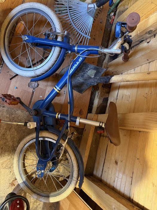 Bicicletă copii B’TWIN Decathlon – ușoară, rezistentă, stare bună