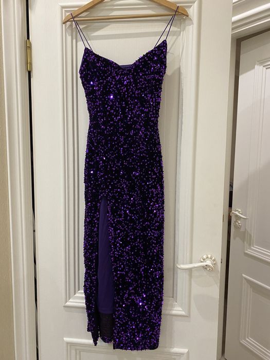 Продам женское платье размер S