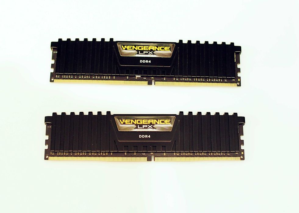 kingston , 16gb ddr4, 3200mhz - Memorii RAM oferte online | OLX.ro