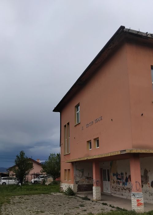 Продава се Хотел в Сапарева баня - 690 кв.м за 319 €/кв.м - Снимка #2