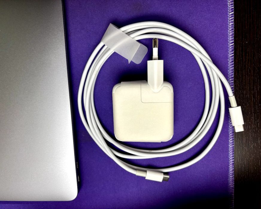 Macbook Air M1 8/256 full box