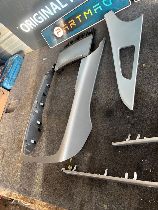 Интериорни лайсни за Ауди AUDI A6 C7 4G сиви обикновенни