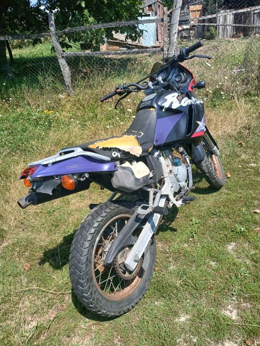 Vand cross/enduro Aprilia pegaso 125cc 2t power valve sau fac schimb