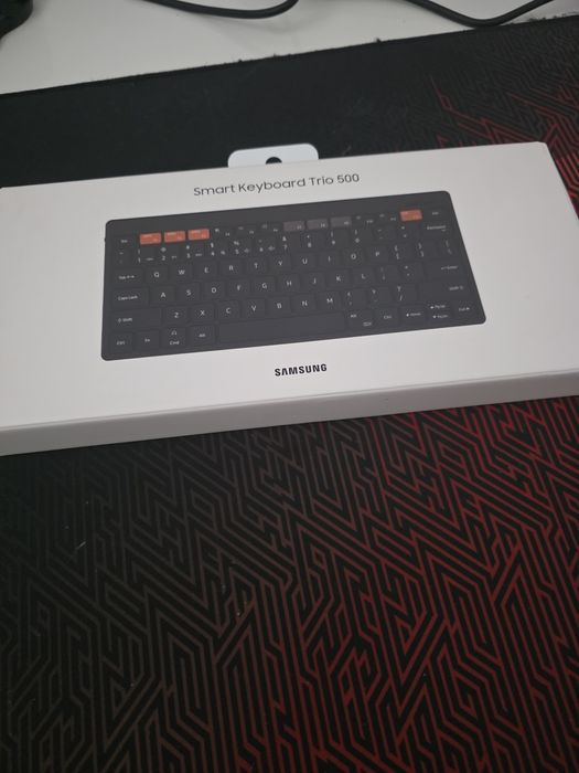 Tastatura Smart Samsung Trio 500