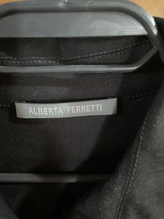 Черна рокля Alberta Ferretti