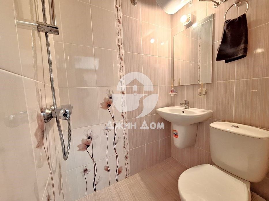 Продава се Двустаен апартамент в Бургас, Сарафово - 47 кв.м за 1679 €/кв.м - Снимка #8