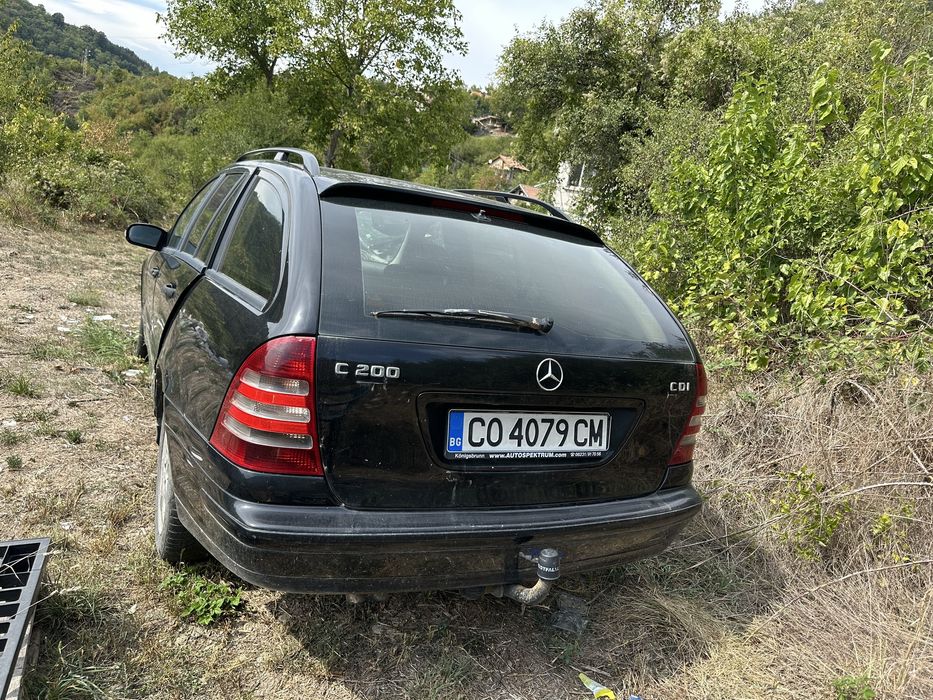 Мерцедес c200 122к.с