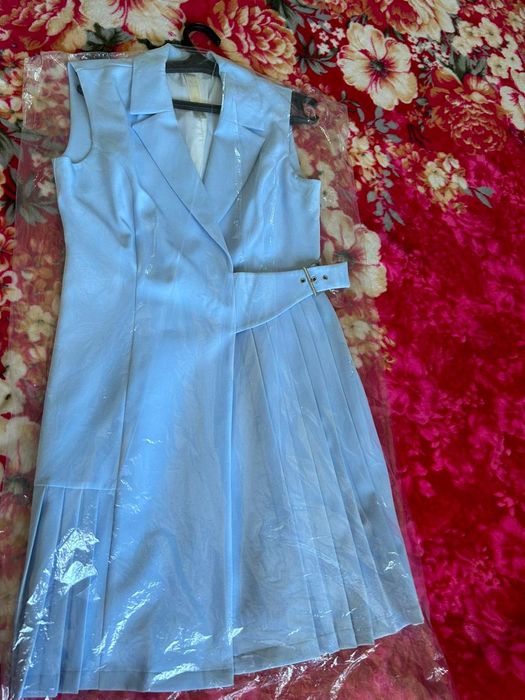 женские платье...