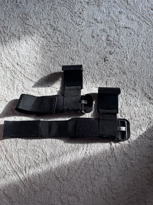 Крюки для турника