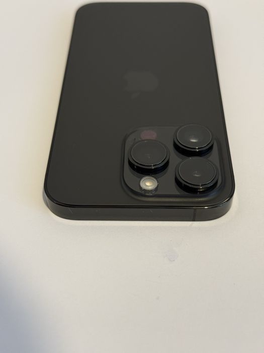 Iphone 14 pro запазен