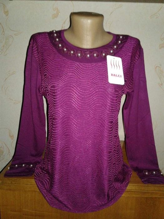 Кофточка жен. Новая