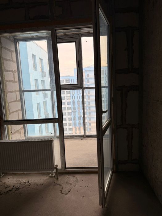 Продам квартиру в черновой отделке