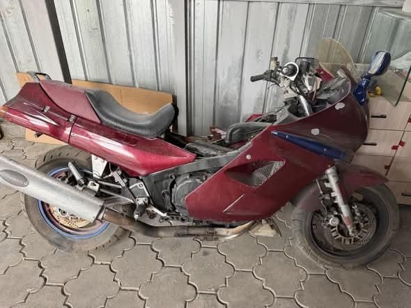 Kawasaki gpz 1000r