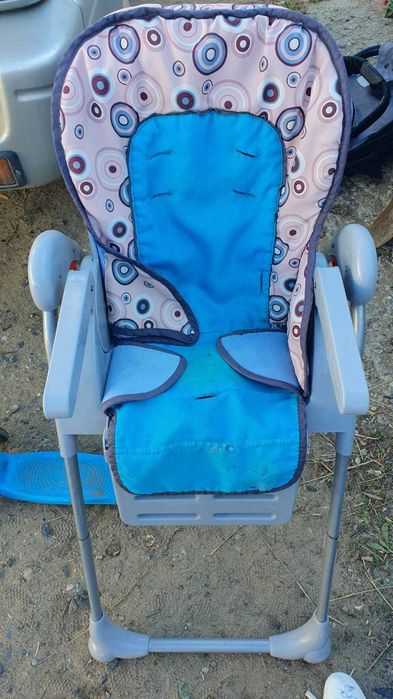 Продам столик для кормления