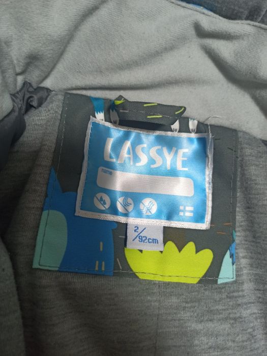 Продается ветровка Lassye