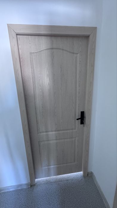 Почти новый есик