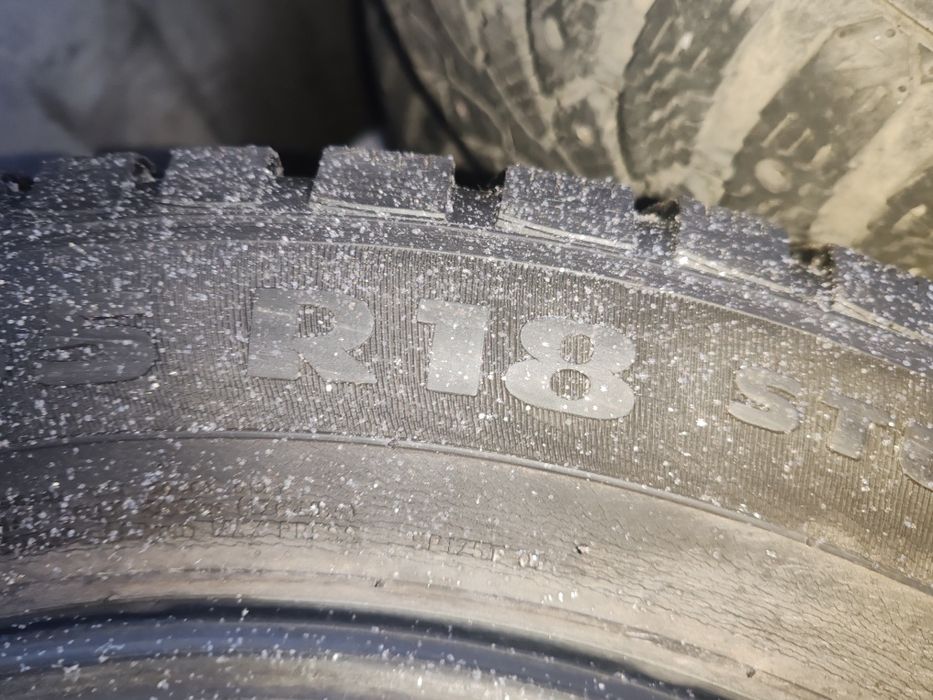 Шины зимние на 18