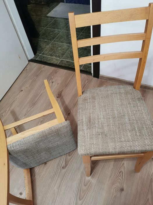 Трапезни столове