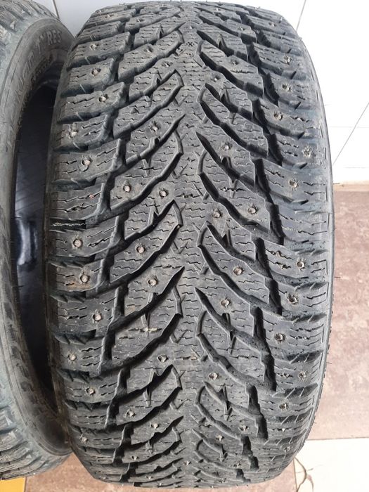 Продам шины 235/45/18 нокиан