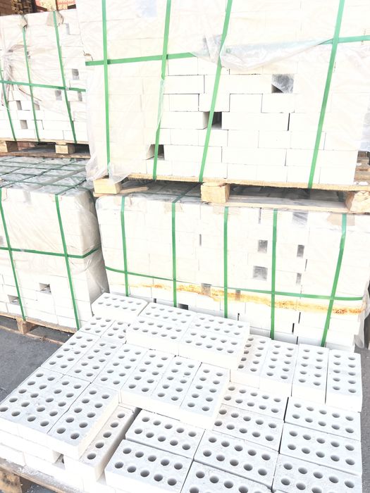 Огнеупорный кирпич