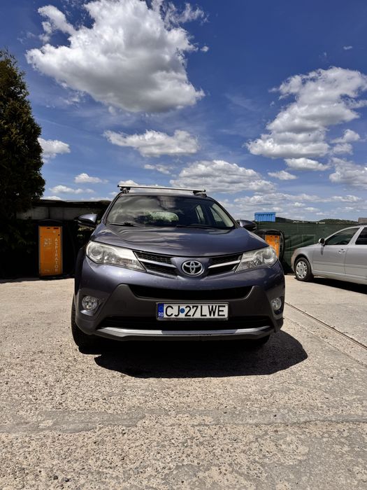 Vand Toyota Rav 4  Decembrie 2014 2.2 Diesel 284000 km