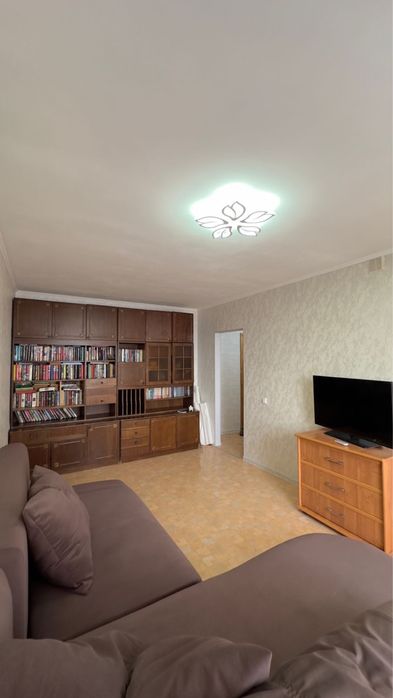 Продается 2 х комнатная квартира улучшенной планировки