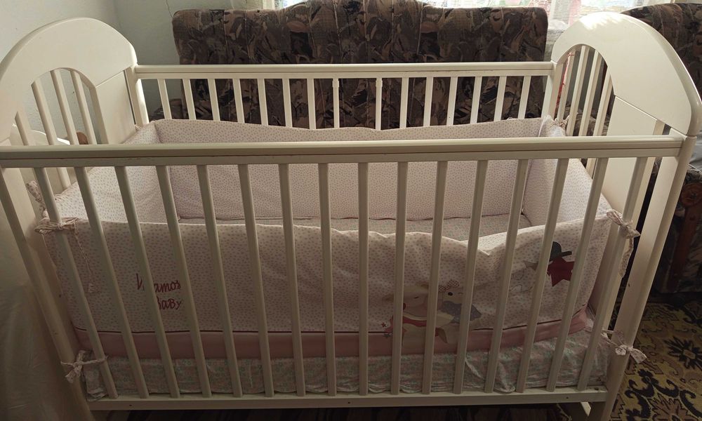 Детска кошара с матрак и обиколници