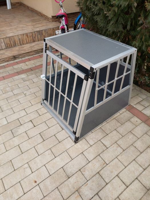 Cușcă transport câine