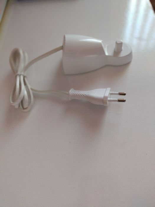 Зарядно за електрическа четка Braun Oral-B, 1,2 W