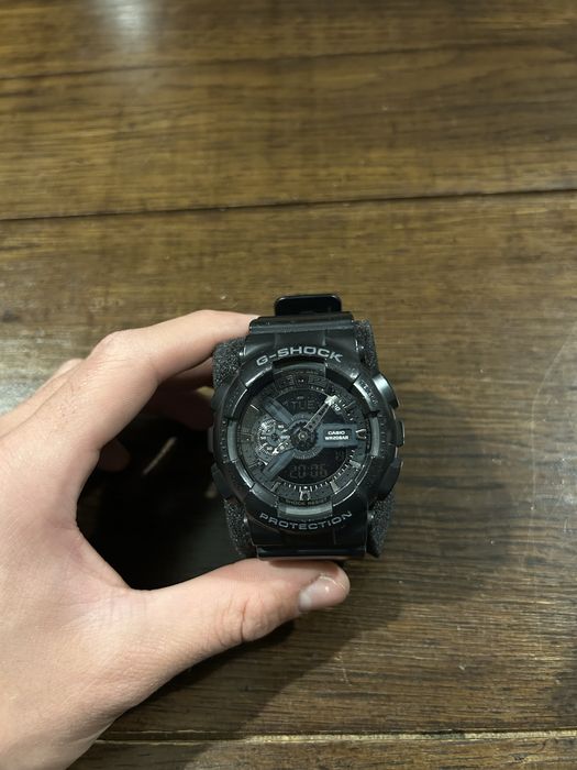 G-SHOCK GA-110-GB-1aer