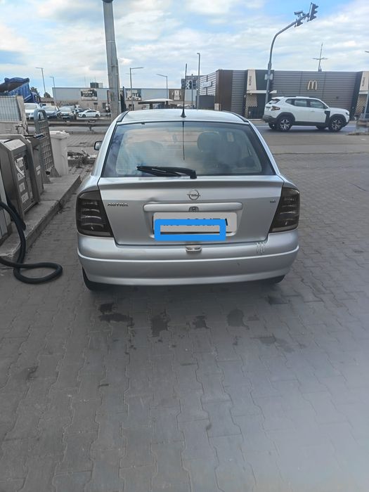 Vând Opel Astra g