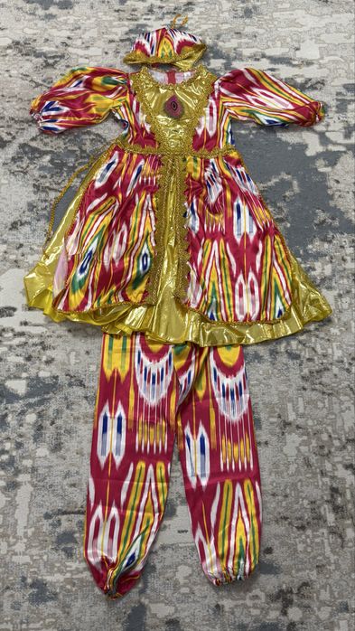 Узбекский костюм.