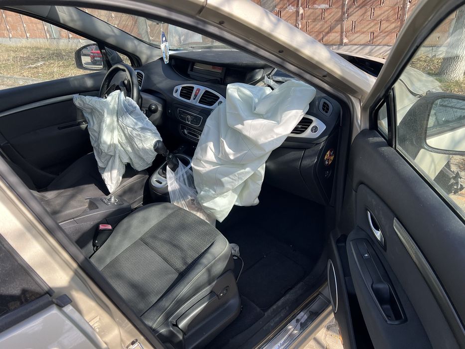 Renault grand scenic  2009 avariat bucuresti