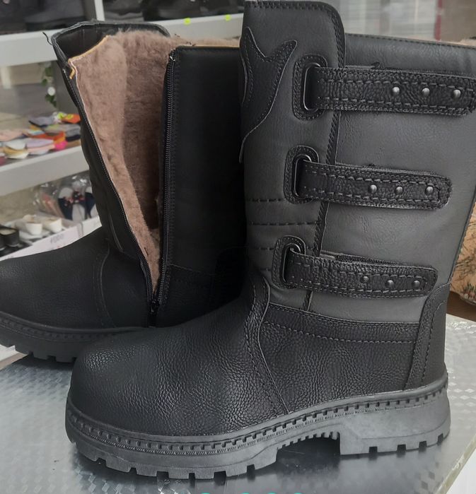 Продам новую обувь