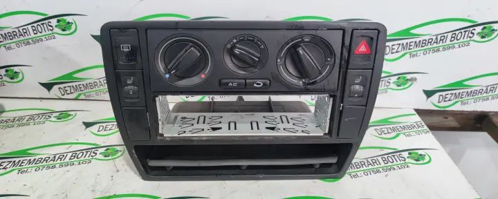 Buton incalzire scaun fata dreapta Volkswagen VW Passat 1998