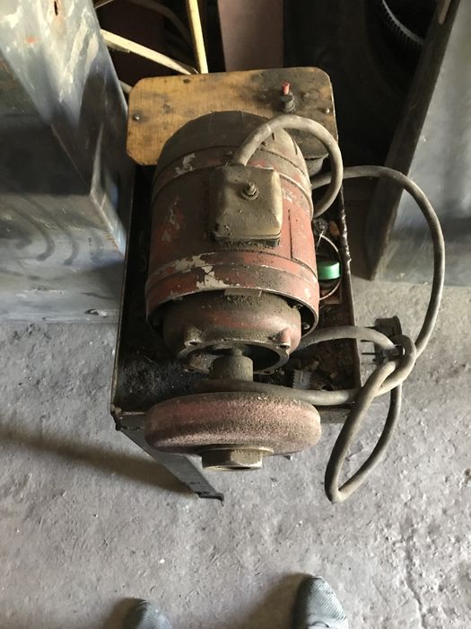 .Точильный станок.