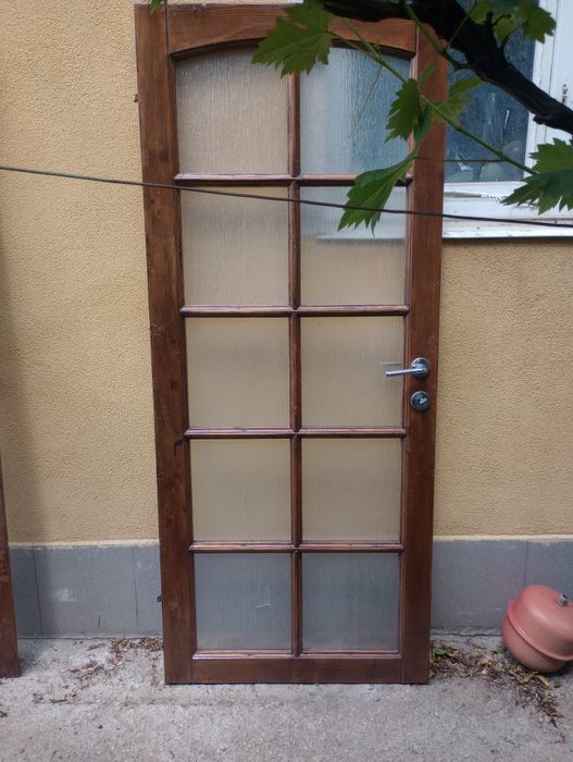 Vând din lemn masiv
