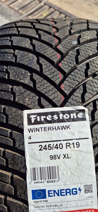 245 40 19 Firestone o bucată, depozit de anvelope