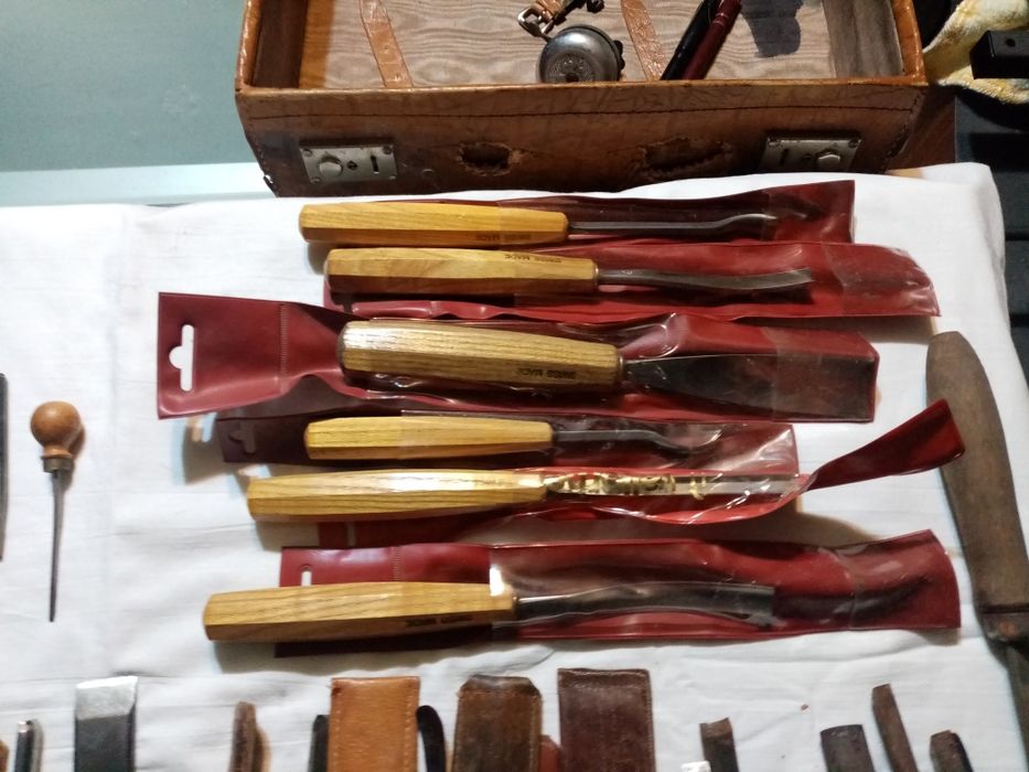 Set dalti sculptura lemn