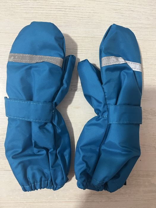 Зимен гащеризон и ръкавици