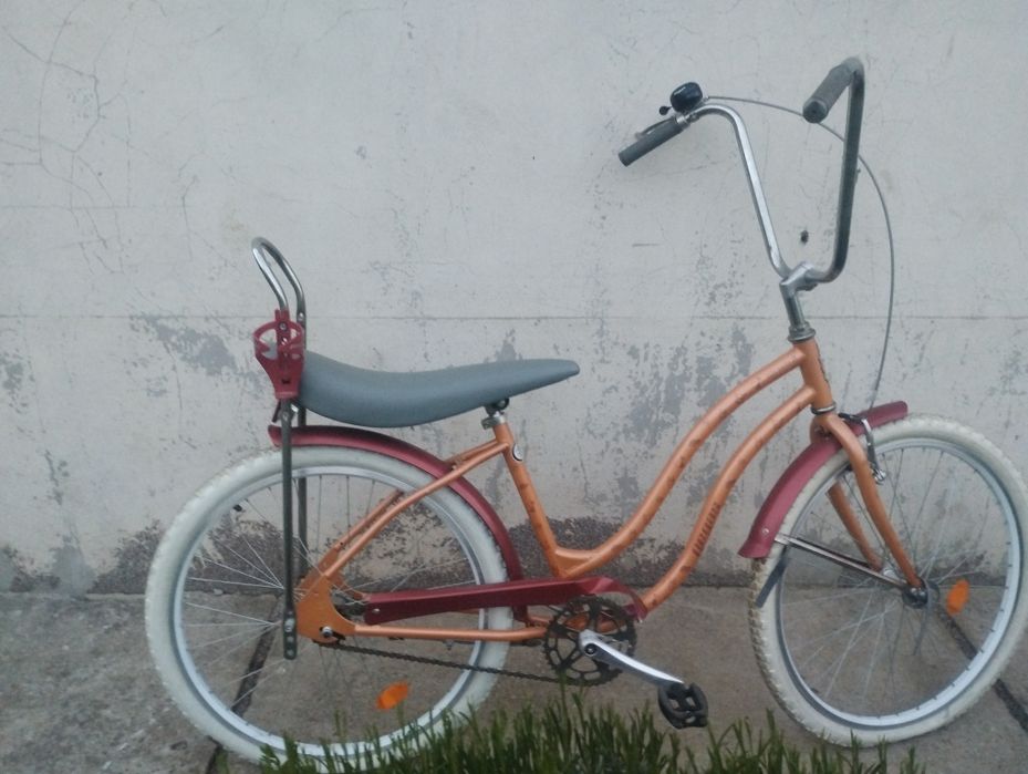 Trei biciclete retro rezistente de adult