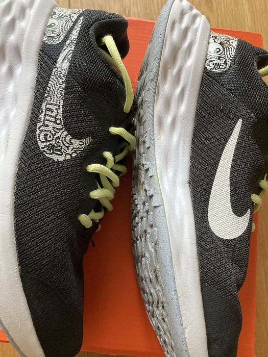 Спортни обувки Nike и Adidas