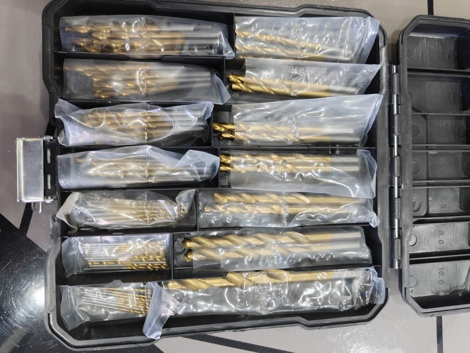 Набор свёрл в кейсе.